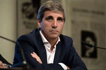 Las primeras medidas de Caputo para contener el dólar