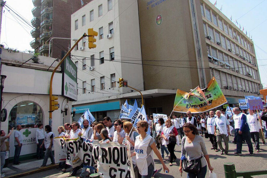 Agmer en alerta por posible eliminación del incentivo docente