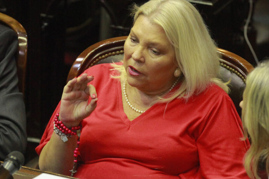El Gobierno busca contener a Carrió, tras los cortocircuitos (la diputada hizo precampaña en Entre Ríos)