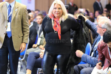 Tras la chicana de Carrió a los radicales, la UCR la acusó de querer “destruir” la alianza Cambiemos