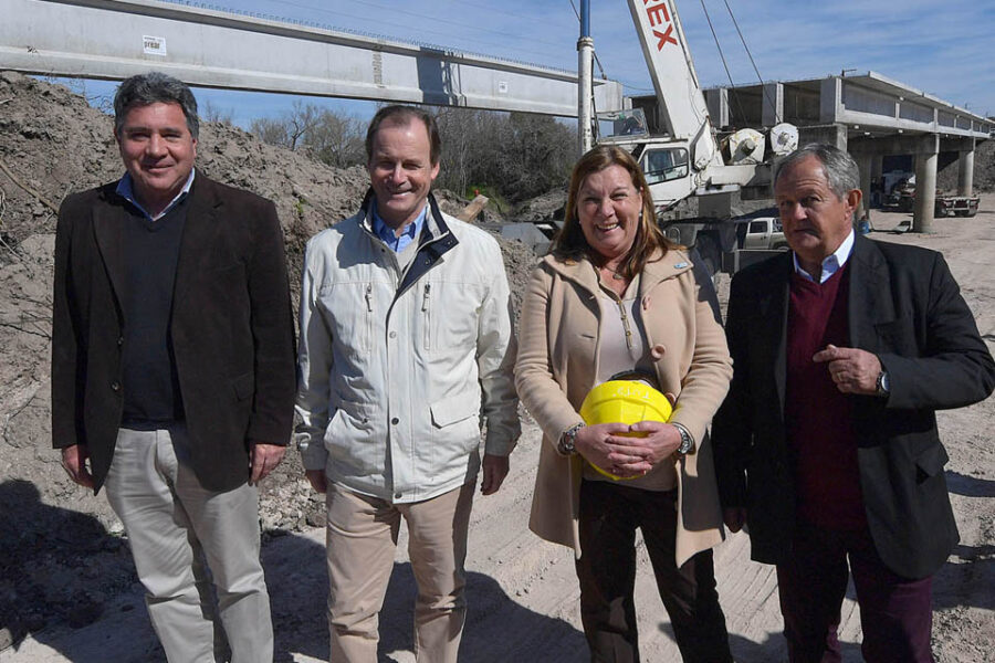 Bordet mostró que cumple sin fondos nacionales con una obra prometida por décadas