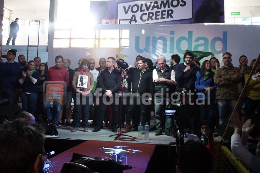 Los kirchneristas dejaron diferencias de lado para la foto con Kicillof