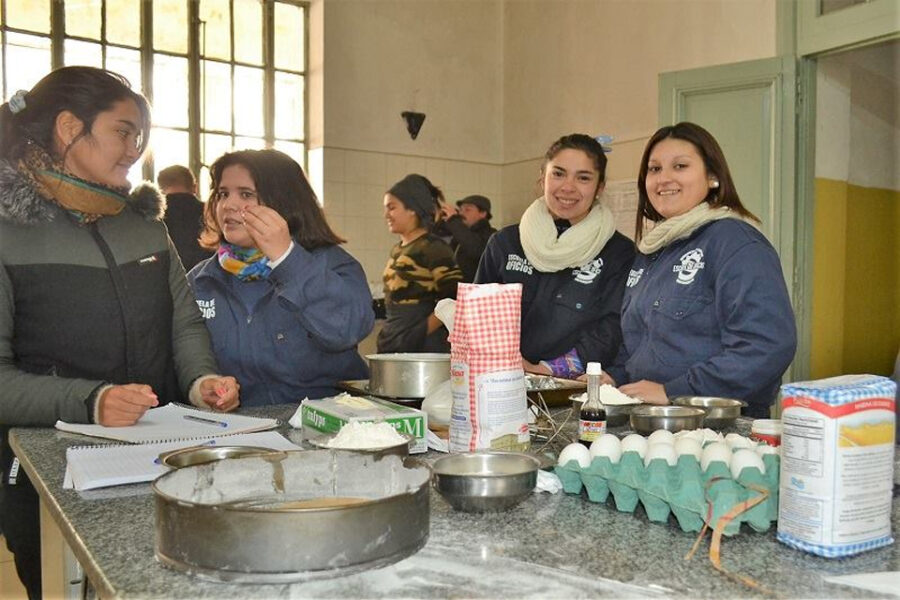 La Escuela de Oficios comenzó con los talleres de capacitación