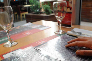 Proponen que hoteles y restaurantes atiendan con sistema braille en Entre Ríos