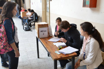 Todas las listas de estudiantes que dan pelea en la UNER