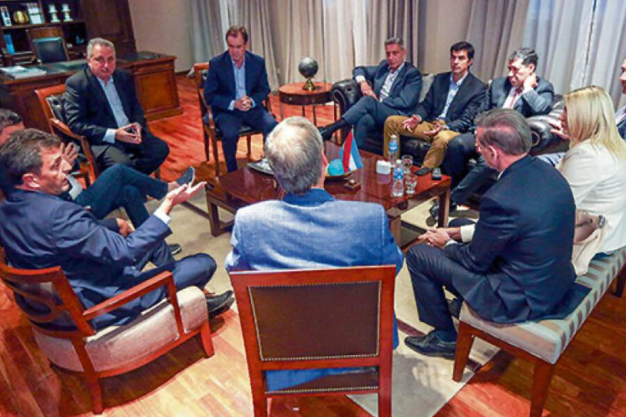 El PJ va por los gobernadores no peronistas y planea un gran acto a fin de año (encuentro en la Casa de Entre Ríos en Buenos Aires)