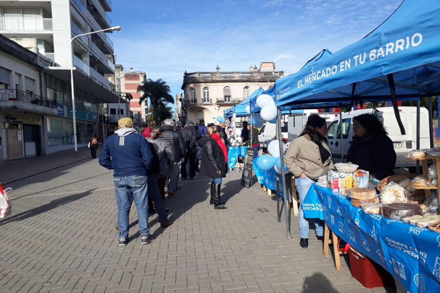 El Mercado en tu Barrio funcionará este miércoles en Peatonal San Martín