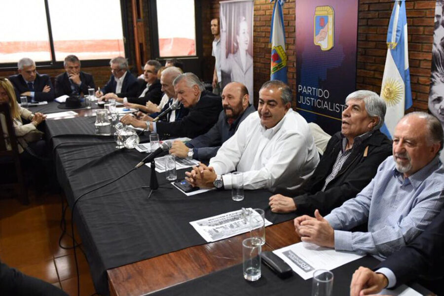 Urribarri estuvo en la última cumbre del PJ nacional de cara a 2019