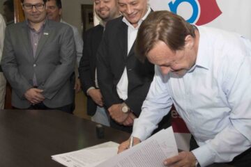Firmaron convenio con UADER
