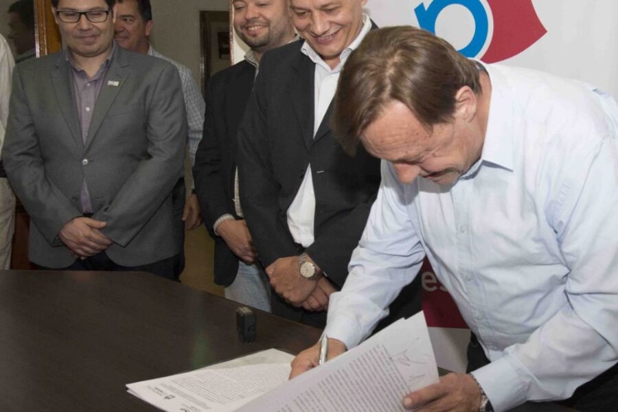 Firmaron convenio con UADER