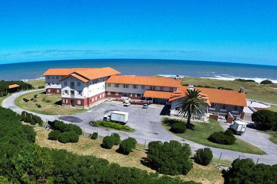 Vacaciones cortas y en el país: dónde irán este verano los principales funcionarios del Gobierno (el itinerario del ministro entrerriano)