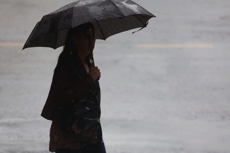 Alerta por tormentas fuertes y caída de granizo en la Ciudad (alcanza al sur de Entre Ríos)