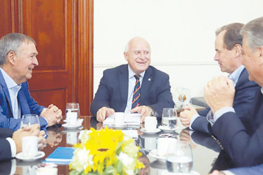 Más cerca de la Alternativa (el gobernador de Santa Fe mantuvo reuniones con su par de Entre Ríos)