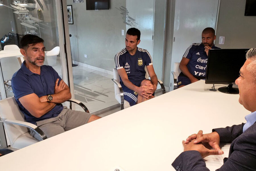 Un capitán para Scaloni: el Ratón Ayala se sumará al cuerpo técnico de la Selección (es entrerriano)