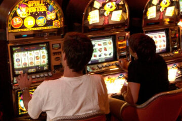 Sorpresas en el cierre de la licitación de los casinos bonaerenses (se presentó entrerriano)