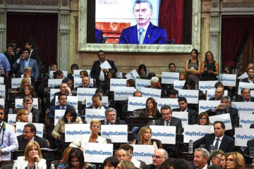 Toda la oposición se unió para fustigar a un mensaje “alejado de la realidad” (Bordet estuvo en el discurso de Macri)