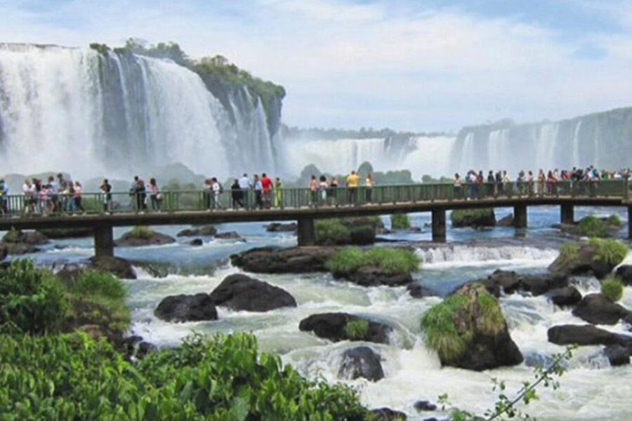 Escapadas ‘low cost’: a dónde viajan los argentinos los fines de semana largos (Entre Ríos entre los lugares preferidos)