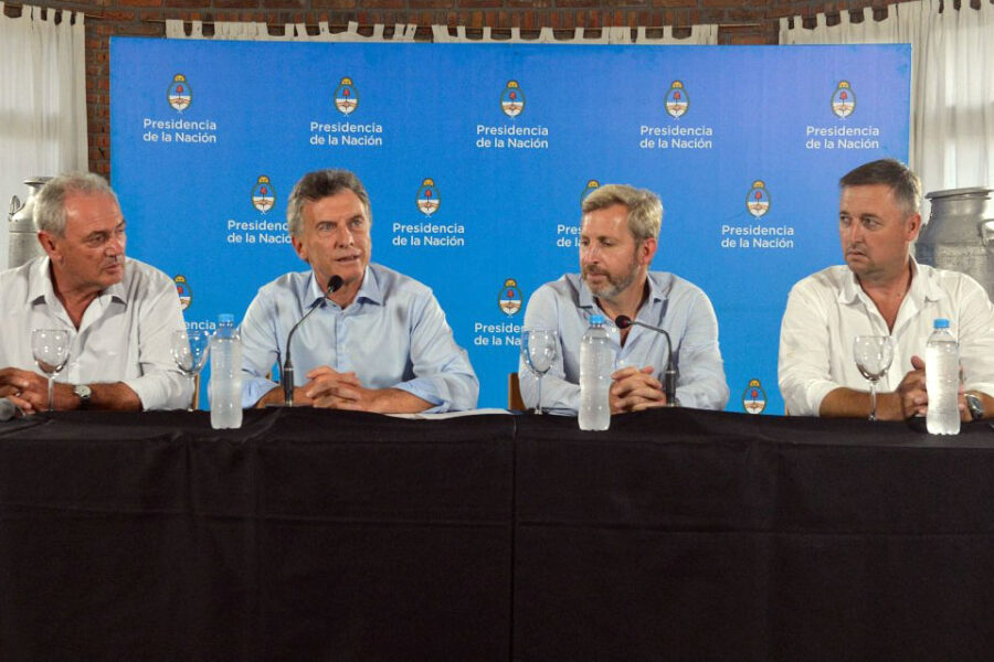 El gobierno salió al cruce de cada planteo de Macri