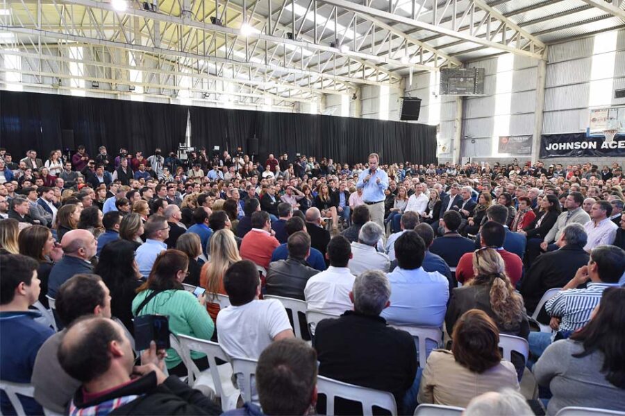 Bordet convoca a su primer acto para los Fernández