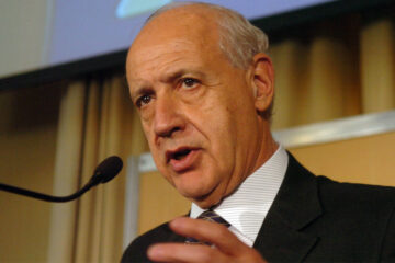 Lavagna confirmó su candidatura a presidente