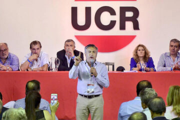 Dividida, la UCR intenta limar asperezas antes de la convención nacional (el documento del convencional de Entre Ríos)