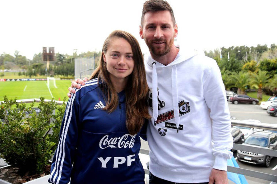 Las chicas de la selección y su día inolvidable: el viaje al Mundial y conocer a Lionel Messi (una entrerriana en el equipo)