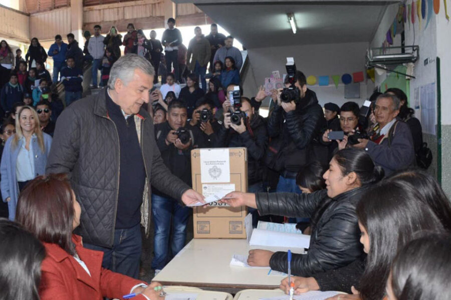 Elecciones: Tucumán, Jujuy, Entre Ríos y Chubut reeligieron gobernador
