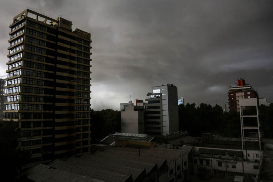 Alerta por tormentas y vientos intensos en Capital y varias zonas del país (pronóstico para Entre Ríos)