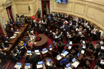 Sin jefe, se reavivan las diferencias internas en el bloque de senadores (senadora entrerriana promueve encuentro)