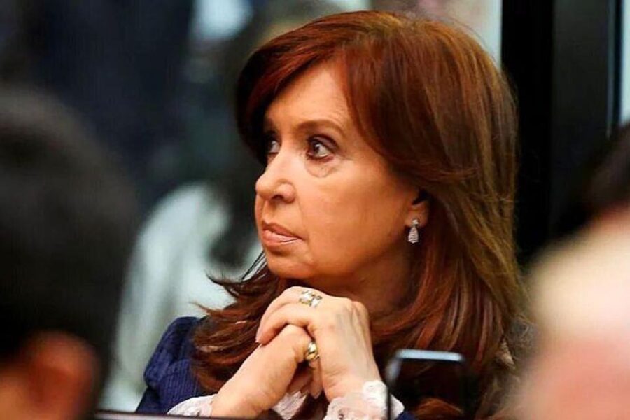 Por actividad parlamentaria, CFK volverá a faltar a la audiencia del lunes en Comodoro Py (se reúne con Urribarri)