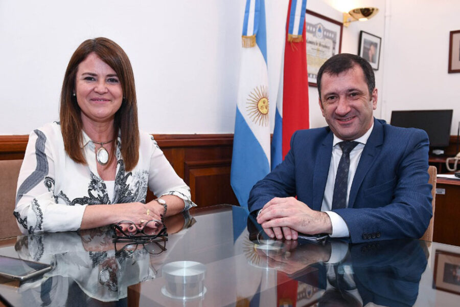 Kueider ya se mueve como senador nacional