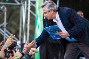 Alberto F. bendice a Caserio y come con gobernadores (asistiría el gobernador de Entre Ríos)