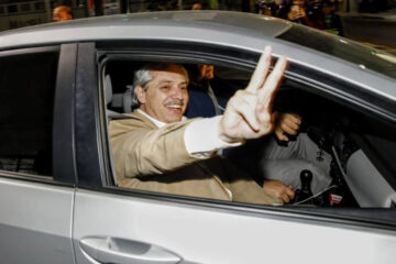 Junto a gobernadores y senadores del PJ, Fernández busca mostrar fortaleza (el gobernador de Entre Ríos asistirá a almuerzo)