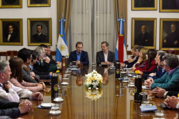 Bordet también recibió a los intendentes de Cambiemos