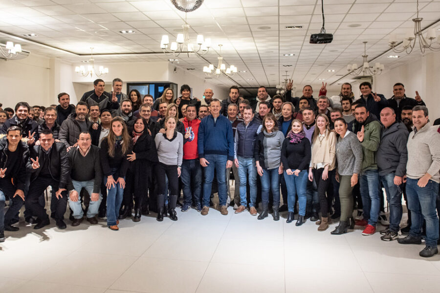 Primera movida con Bahl para los Fernández