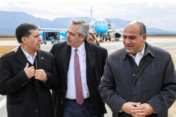 Apoyo dispar de los gobernadores del PJ a la campaña territorial de Fernández (el apoyo en Entre Ríos)