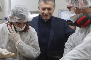 De mentir con las obras a criticar la sanata (declaraciones de Macri en Entre Ríos)