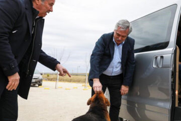 El búnker de Alberto Fernández y la campaña motorizada (recuerdan que Carrió recorrió Entre Ríos)