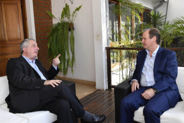 Bordet visitó al gobernador de Misiones y le pegó a Macri