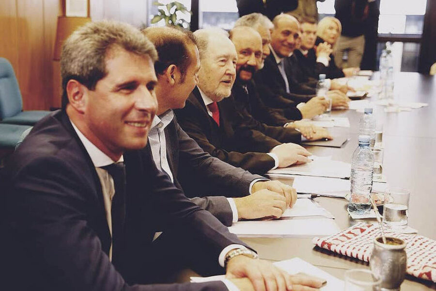 El Gobierno mantiene la baja de impuestos y pide a las provincias “compartir esfuerzos” (relación con el gobernador de Entre Ríos)