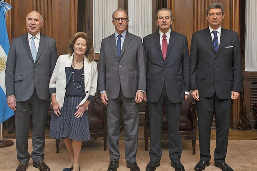 Coparticipación: dictaminan que la Corte es competente para intervenir en la pulseada entre 15 provincias y la Nación (Entre Ríos demandó)