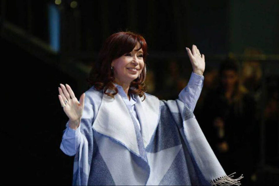 Cristina Kirchner ya está en Argentina y mañana presenta su libro en La Plata (posible visita a Entre Ríos)
