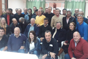 Pese a la derrota y al desplante los peronistas macristas insisten