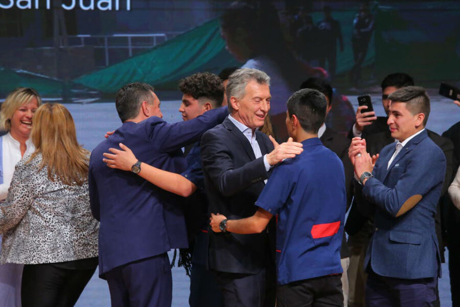 Maestros Argentinos: una escuela de San Juan ganó un millón de pesos por un proyecto de robótica (premio a escuela entrerriana)