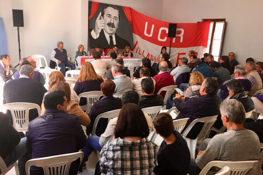 Ante el fracaso del PRO, la UCR quiere comandar la campaña