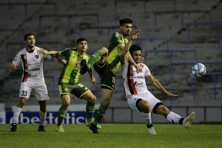 Aldosivi-Patronato, por la Superliga: iguales en un partido clave por la permanencia (el equipo entrerriano sumó poco)
