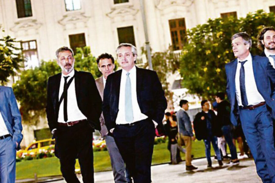 Alberto cena con radicales y desnuda al “sí, se puede” (gobernador de Entre Ríos estará en Mendoza)