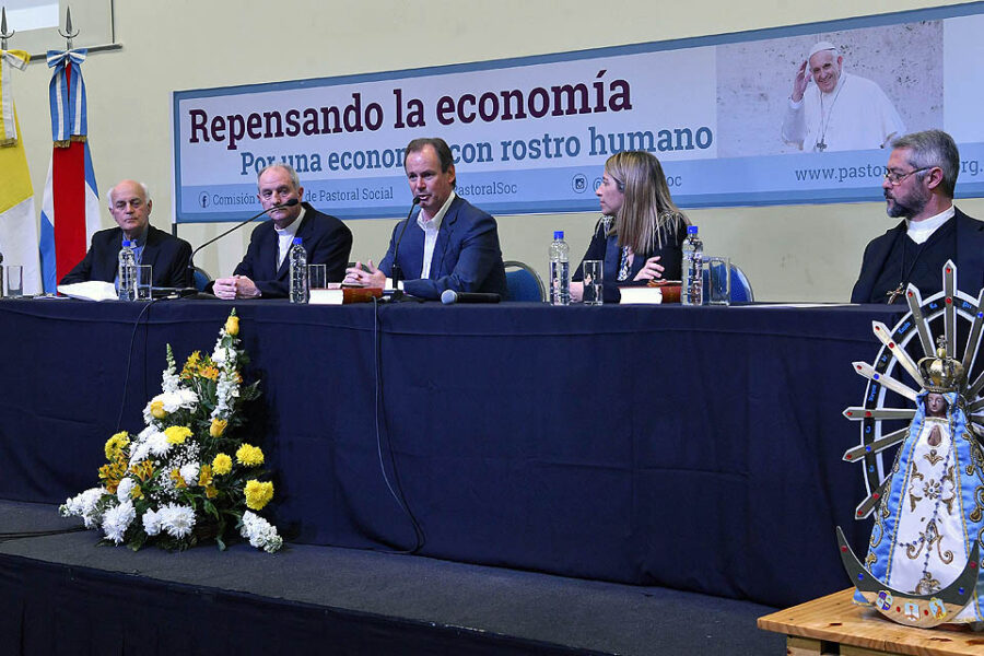 Esta vez la Iglesia en silencio y Bordet fue el que le pegó a Macri
