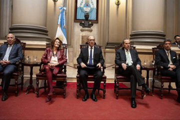 Provincias que no fueron a la Corte buscan efecto Entre Ríos por coparticipación