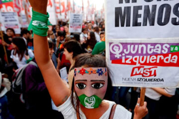 Según el Gobierno, bajaron 12{10b083c464b21a2e5b96ab7d1950c6efda5949816d8d4b699d6508628a11a647} los femicidios, pero se demora plan para agilizar denuncias por violencia de género (referencia a Entre Ríos)